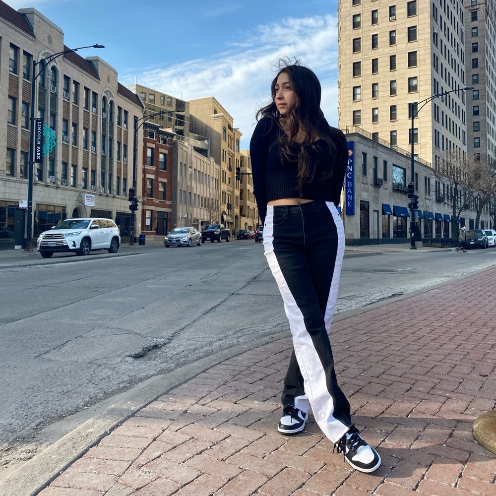 Black & white size 2 jeans
